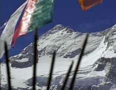 02C Mustang Barabas DVD Their Home Is Below Kangchenjunga - Prayer Flags at Pangpema Frame Kangchenjunga North Face The film shows the daily life of the caravan and the Tibetan people of Ghunsa. We see the people making carpets, planting and plowing crops, cooking over an&hellip;